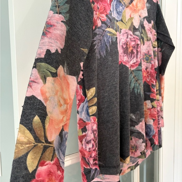 Soft Surroundings Floral Long Sleeve XS - Picture 3 of 5